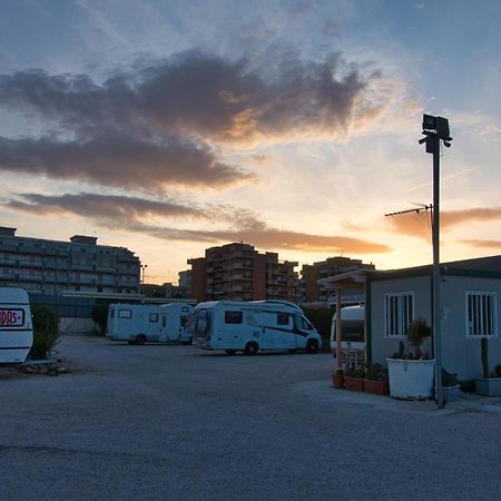 Beltrani Rent Rooms Екстер'єр фото